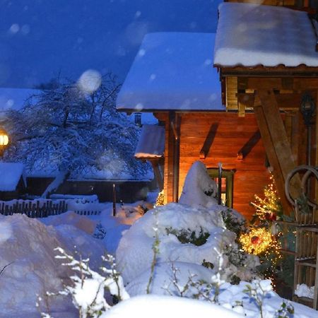 Wenzlhof Villa ซวีเซิล ภายนอก รูปภาพ