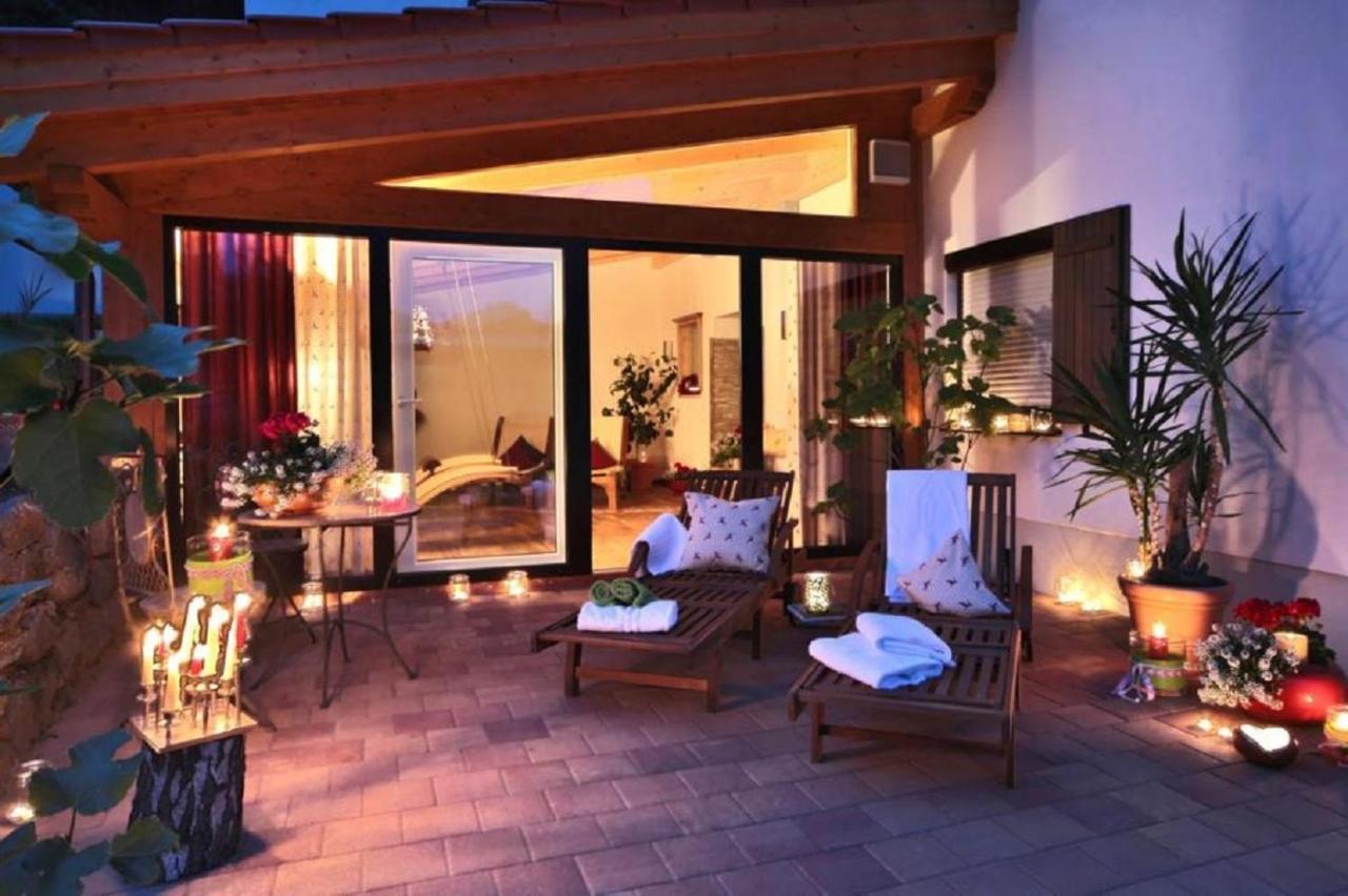 Wenzlhof Villa ซวีเซิล ภายนอก รูปภาพ