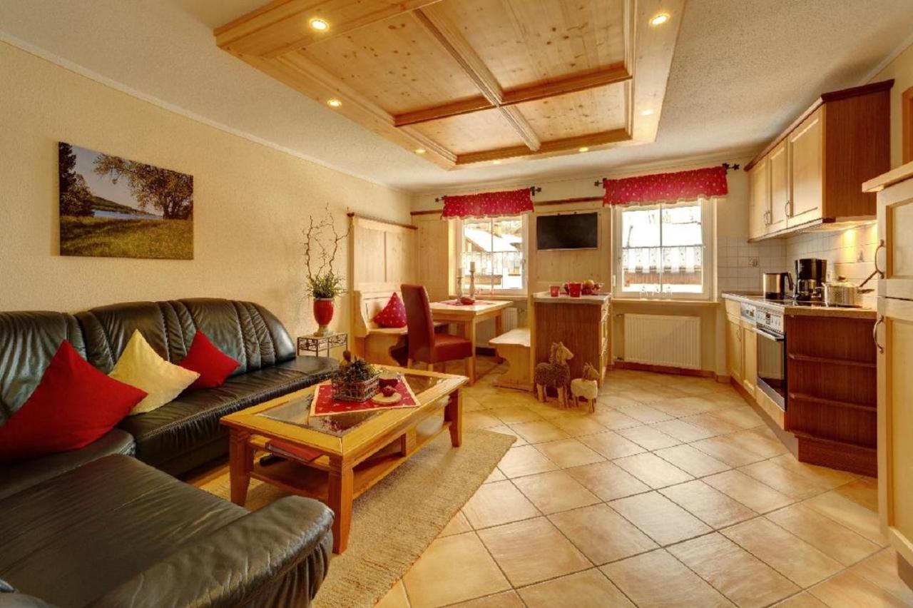 Wenzlhof Villa ซวีเซิล ภายนอก รูปภาพ